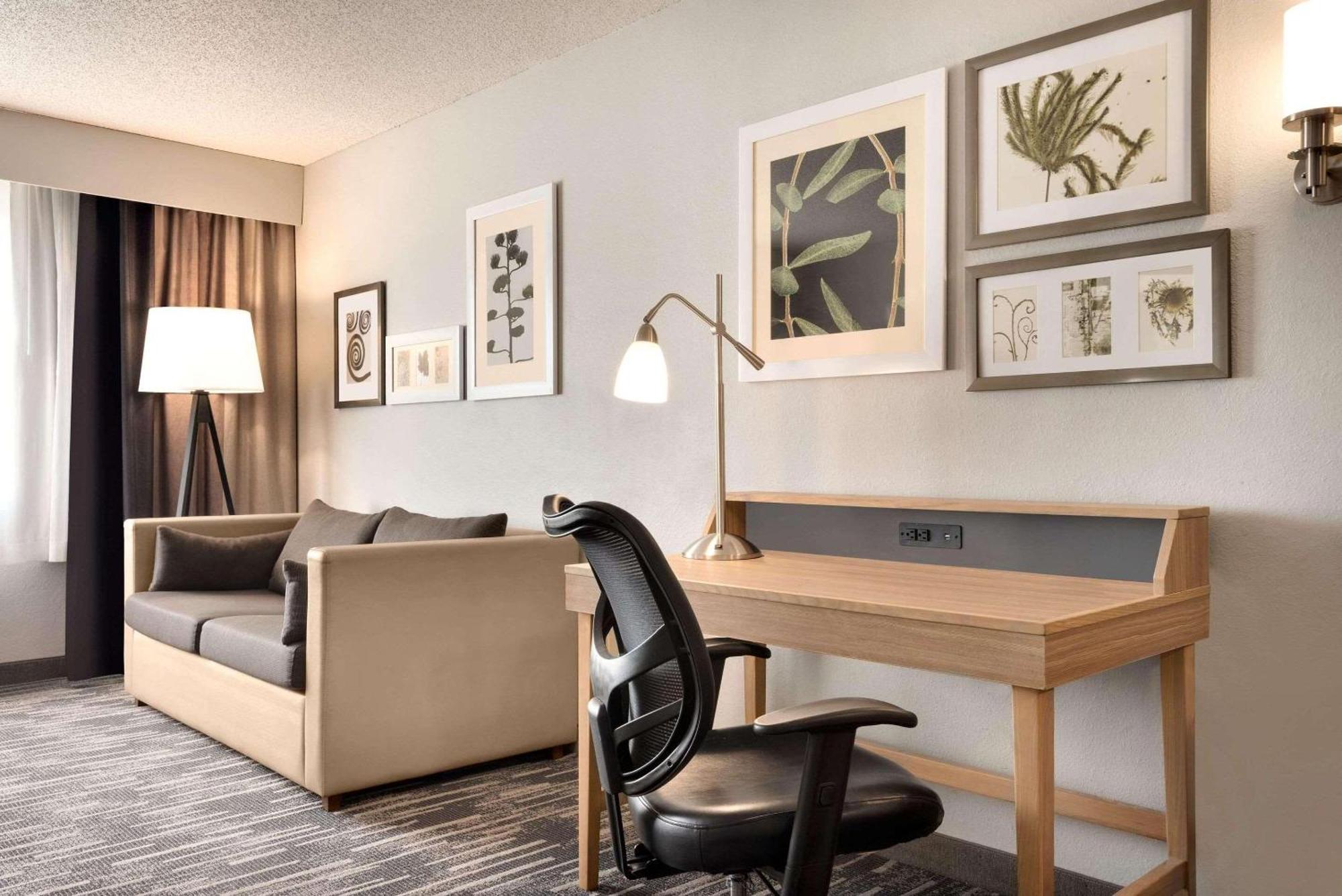 Country Inn & Suites By Radisson, Brookings Esterno foto