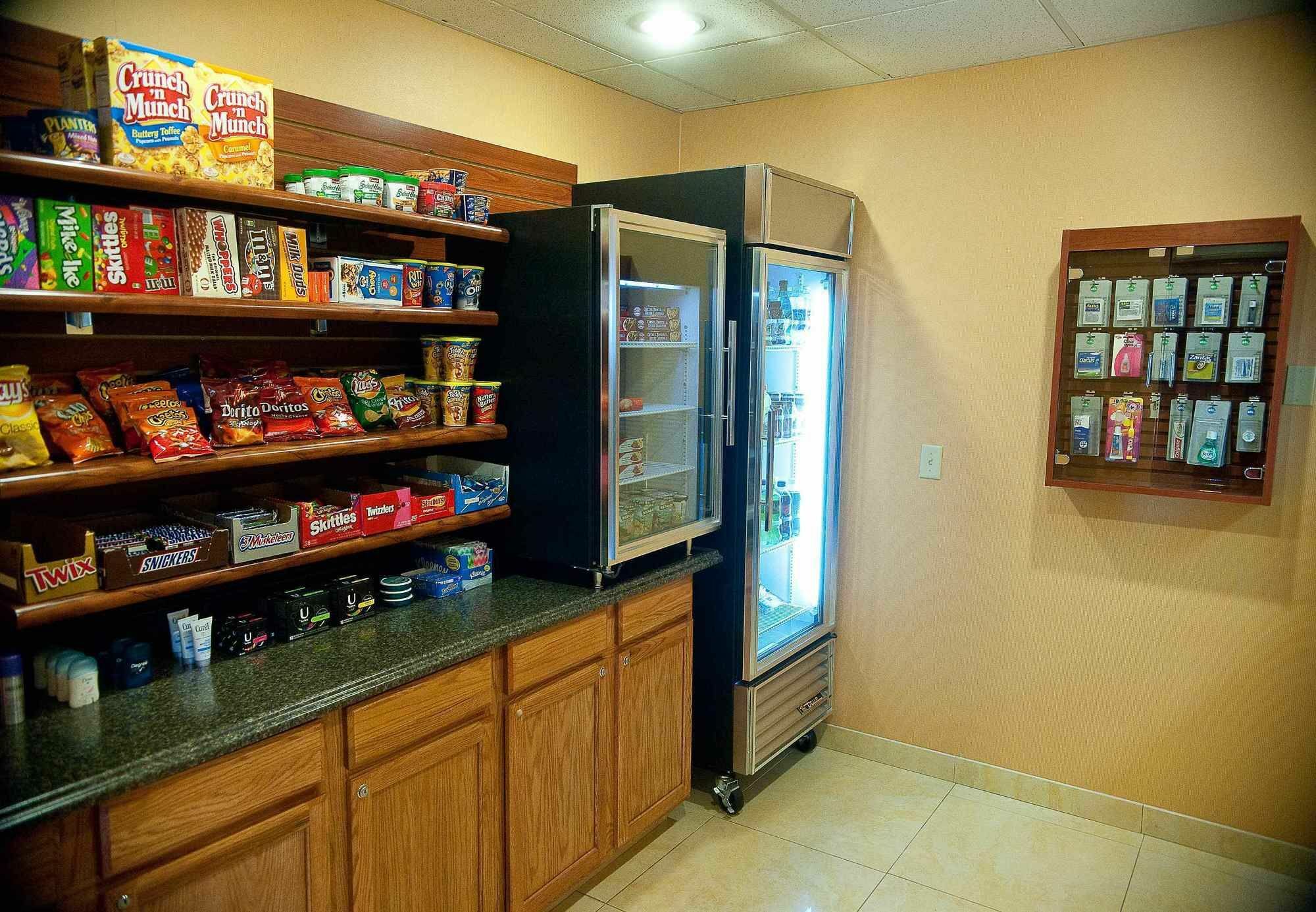 Country Inn & Suites By Radisson, Brookings Esterno foto